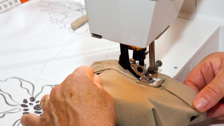 máquina de costura para malha