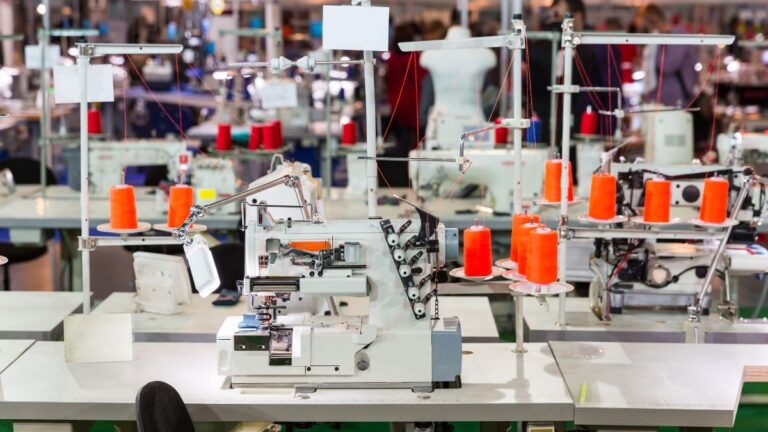 máquina de costura industrial